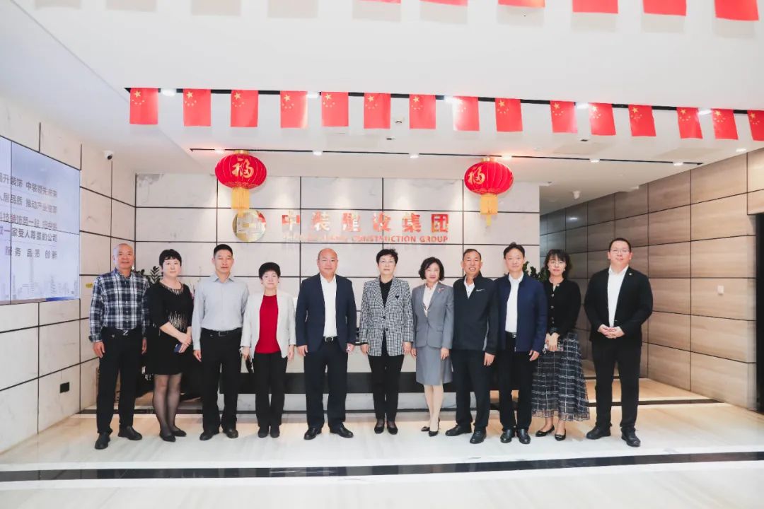 深圳市人大常委会副主任裴蕾同志率队莅临尊时凯龙人生就博建设调研